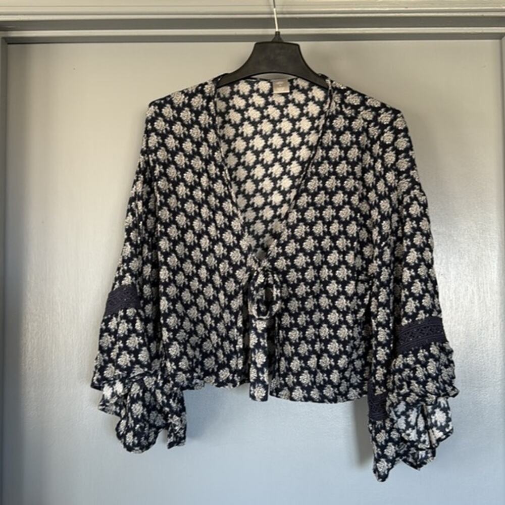 Charlotte Russe Boho Tie Front Top 3/4 Flared Sleeves Lace Hippie sz  Medium